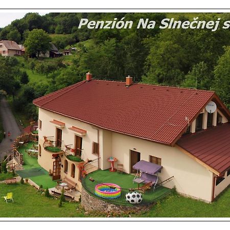 Penzion Na Slnecnej Strani 비헨 외부 사진